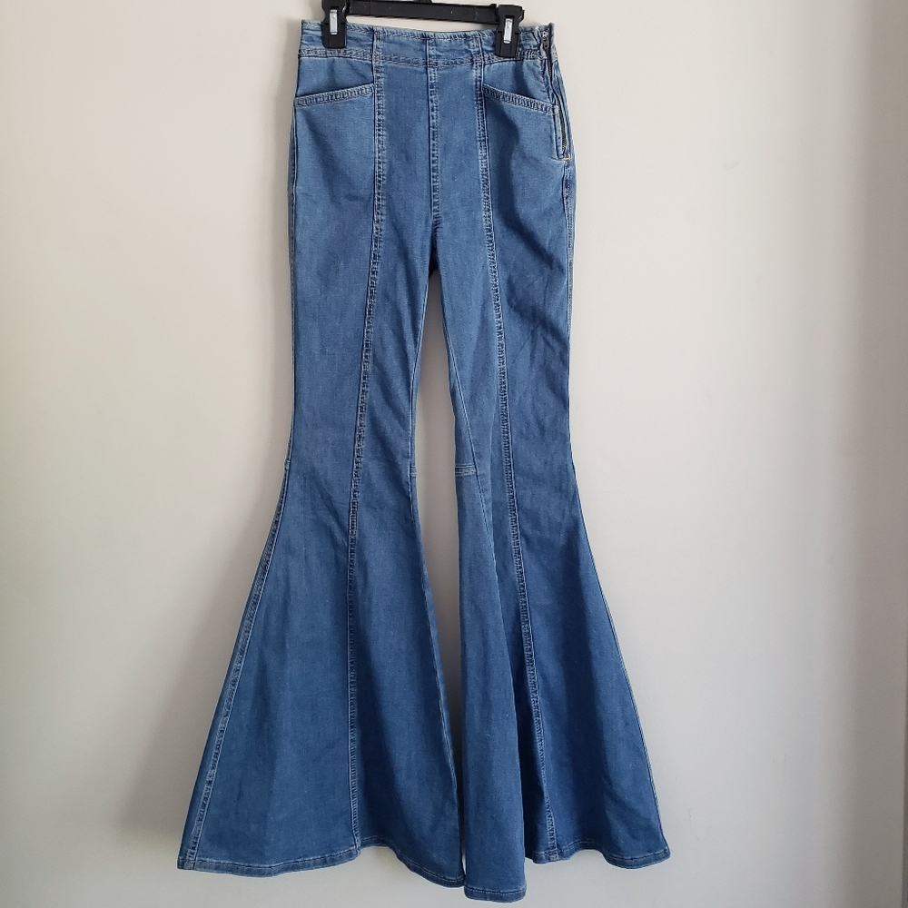 We The Free Free People ultra flare jeans size 25